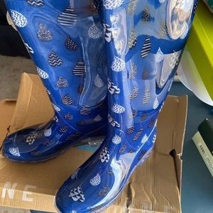 TOMS NEW Rain Boots women’s size 6 NIB Cabrilla